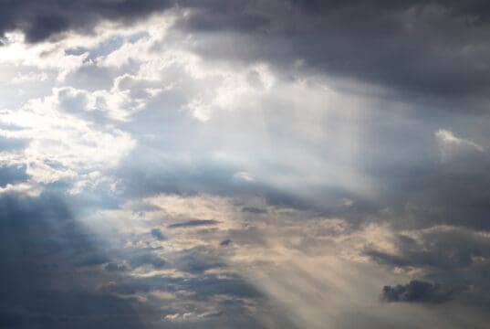 https://www.vecteezy.com/photo/7519466-cloudy-with-light-shining