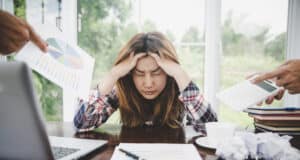 https://www.vecteezy.com/photo/9311992-woman-stress-from-work-overload