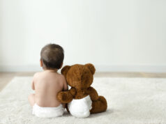 https://www.freepik.com/free-photo/baby-teddy-bear-rear-view-with-design-space_16016880.htm#query=child%20support&position=6&from_view=search