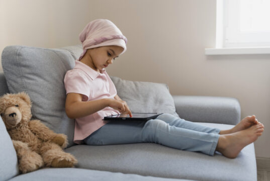 https://www.freepik.com/free-photo/child-suffering-from-cancer_29014912.htm#query=child%20cancer&position=6&from_view=search
