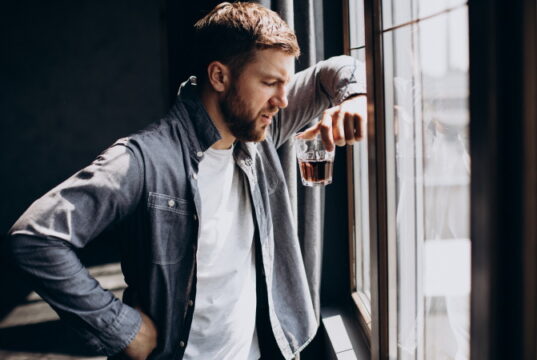 https://www.freepik.com/free-photo/man-drinker-depressed-with-bottle-whiskey_16934354.htm#query=addiction&position=16&from_view=search
