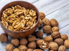 https://www.freepik.com/free-photo/side-view-bowl-with-walnuts-rustic_8446132.htm#query=walnuts&position=13&from_view=search