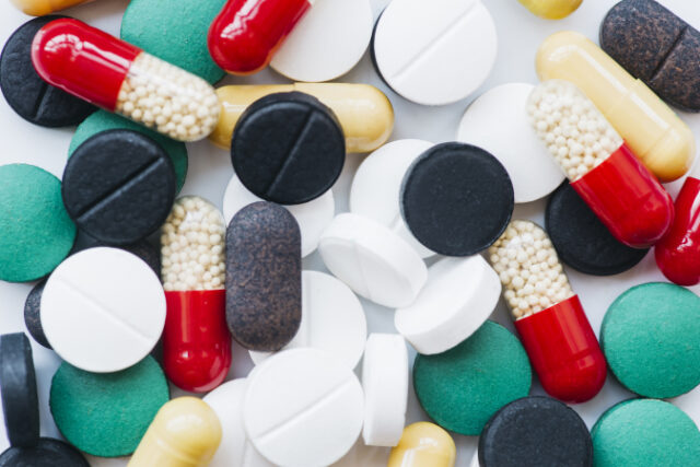 top-view-pile-pills multivitamins