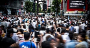 https://www.vecteezy.com/photo/1387835-crowd-in-tokyo