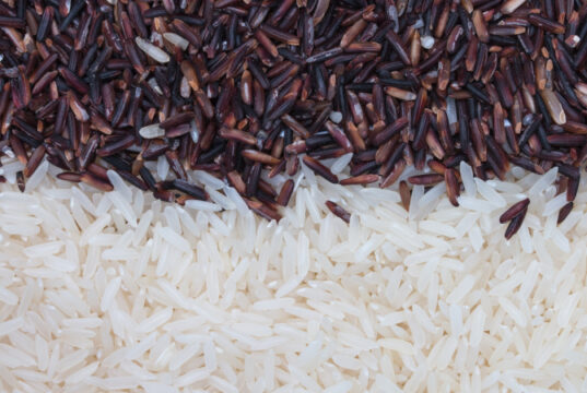 https://www.freepik.com/premium-photo/brown-rice-riceberry-white-rice-jasmine-rice_4154667.htm#query=brwn%20white%20rice&position=45&from_view=search&track=ais
