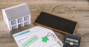 https://www.freepik.com/free-photo/composed-contract-mortgage-agent-desk_1807720.htm#query=mortgages&position=39&from_view=search