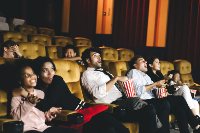 https://www.vecteezy.com/photo/6761519-caucasian-men-watching-cinema-in-theater-and-surpise-expression-face