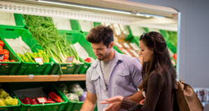 https://www.vecteezy.com/photo/11930127-couple-shopping-in-a-supermarket