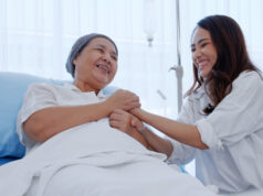https://www.vecteezy.com/photo/11556695-daughter-encourages-and-comforts-a-mother-with-cancer-during-hospitalization