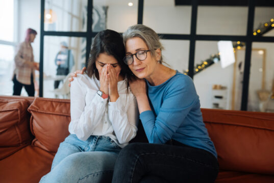 https://www.vecteezy.com/free-photos/hug