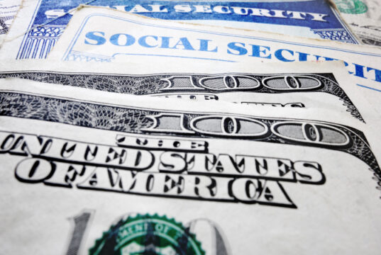 https://www.vecteezy.com/photo/829620-social-security-cards-and-money