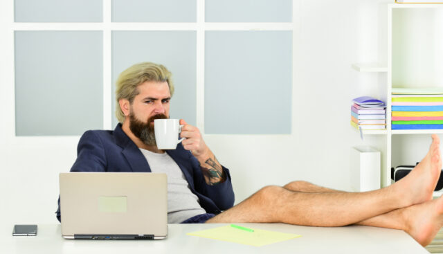 https://www.freepik.com/premium-photo/work-through-evening-procrastinate-further-maintaining-regular-business-hours-man-doing-business-from-home-procrastination-concept-misconceptions-about-what-telecommuting-is-really-like_33261440.htm#page=2&query=procrastination&position=30&from_view=search&track=sph