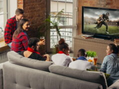 https://www.freepik.com/free-photo/excited-group-people-watching-american-football-sport-match-home_17248466.htm#query=group%20watching%20tv&position=1&from_view=search&track=sph