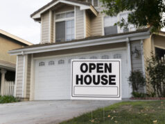https://www.freepik.com/free-photo/house-with-yard-sign-open-house_25625084.htm#query=open%20house&position=0&from_view=search&track=sph