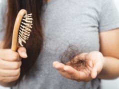 https://www.vecteezy.com/photo/13036839-woman-having-hair-loss-problem