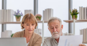 https://www.vecteezy.com/photo/6847649-worried-senior-couple-checking-their-bills-retired-elderly-old-family-reading-documents