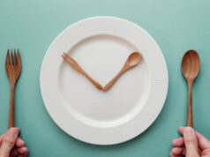 https://www.freepik.com/premium-photo/wooden-spoon-fork-as-clock-hands-white-plate_5930408.htm#query=intermittent%20fasting&position=6&from_view=search&track=sph