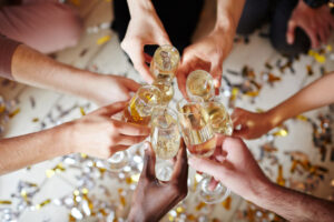 https://www.freepik.com/free-photo/celebrating-new-year_5398639.htm#query=new%20years%20toast&position=17&from_view=search&track=sph