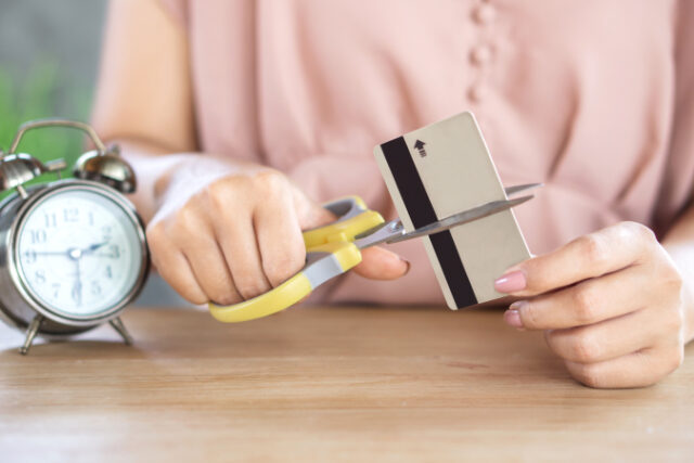 https://www.freepik.com/premium-photo/debt-free-concept-with-woman-hand-cutting-credit-card_4876222.htm#query=credit%20card%20closed&position=28&from_view=search&track=ais