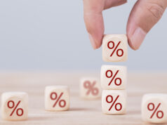 https://www.vecteezy.com/photo/14608836-business-man-chooses-a-wood-cube-block-on-top-with-percent-symbol-icon-concept-of-financial-interest-rate-and-mortgage-rates