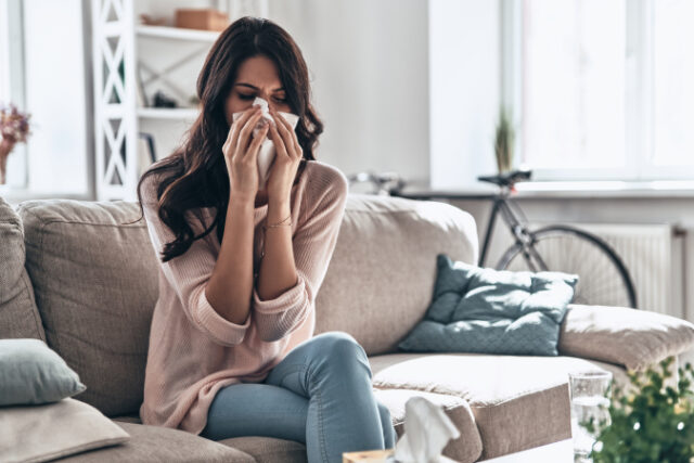 vecteezy_cold-and-flu-sick-young-woman-blowing-the-nose-using-tissue_13526331_754 https://www.vecteezy.com/photo/13526331-cold-and-flu-sick-young-woman-blowing-the-nose-using-tissue-paper-while-sitting-on-the-sofa-at-home