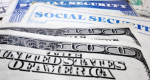https://www.vecteezy.com/photo/829620-social-security-cards-and-money