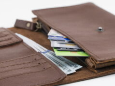 https://www.freepik.com/premium-photo/brown-wallet-with-credit-cards-hundred-dollar-bills-white-background-close-up_18660200.htm#query=credit%20cards&position=30&from_view=search&track=sph