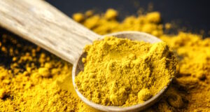 https://www.freepik.com/free-photo/closeup-tumeric-powder-spice-spoon_3001591.htm#query=tumeric&position=0&from_view=search&track=sph