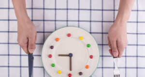 https://www.freepik.com/free-photo/eating-time_884363.htm#query=time%20restricted%20eating&position=1&from_view=search&track=ais