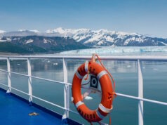 https://www.freepik.com/premium-photo/ring-buoy-lifebuoy-glacier-ship-cruise-alaska-glacier-cruise-travel-safety-red-color-llifebuoy_35013521.htm#query=alaska%20cruise&position=9&from_view=search&track=sph