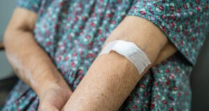 https://www.vecteezy.com/photo/7815666-asian-senior-or-elderly-old-lady-woman-patient-show-cotton-wool-stop-bleeding-after-blood-drawing-testing-for-annually-physical-health-check-up-to-check-cholesterol-blood-pressure-and-sugar-level