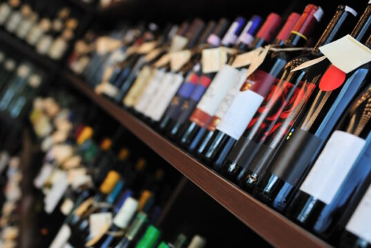 https://www.vecteezy.com/photo/11616645-bottle-of-wine