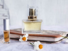 https://www.vecteezy.com/photo/3407450-golden-perfume-and-perfume-bottles-on-white-background
