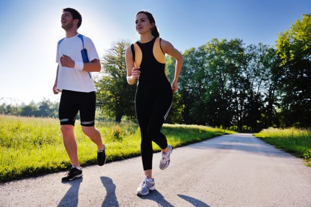 Young couple jogging Asset ID: SBI-300809938