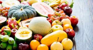 https://www.freepik.com/free-photo/assorted-mixed-fruits_4124547.htm#page=3&query=fructose&position=38&from_view=search&track=sph