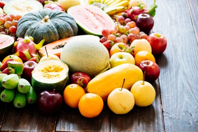 https://www.freepik.com/free-photo/assorted-mixed-fruits_4124547.htm#page=3&query=fructose&position=38&from_view=search&track=sph