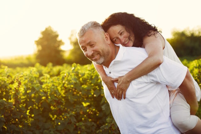 Beautiful adult couple spend time in a summer field https://www.freepik.com/free-photo/beautiful-adult-couple-spend-time-summer-field_5252106.htm#query=lifestyle%20family&position=1&from_view=search&track=sph