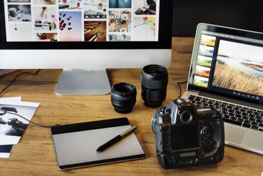 https://www.freepik.com/premium-photo/camera-photography-design-studio-editing-concept_4402579.htm#query=photography&position=42&from_view=search&track=sph