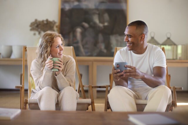 https://www.freepik.com/free-photo/couple-home-enjoying-life_20138869.htm#query=middle%20agaed%20couple%20talking&position=5&from_view=search&track=ais