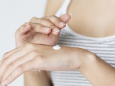 https://www.freepik.com/free-photo/portrait-white-woman-doing-her-daily-skincare-routine_2458039.htm#query=skin%20cream&position=2&from_view=search&track=ais