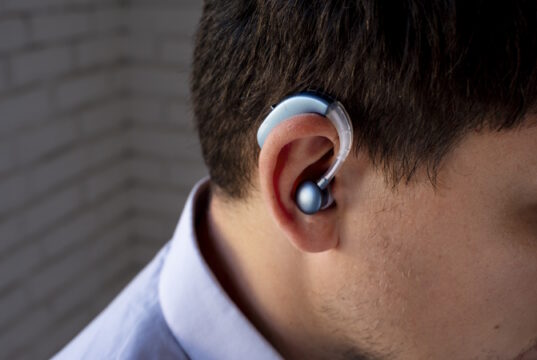 https://www.freepik.com/free-photo/side-view-man-wearing-hearing-aids_32077726.htm#query=hearing%20aids&position=40&from_view=search&track=ais