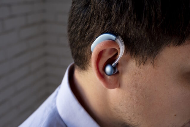 https://www.freepik.com/free-photo/side-view-man-wearing-hearing-aids_32077726.htm#query=hearing%20aids&position=40&from_view=search&track=ais