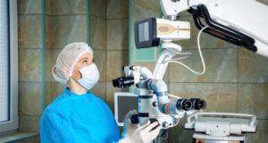 https://www.vecteezy.com/photo/14301583-ophthalmologist-in-the-operating-room