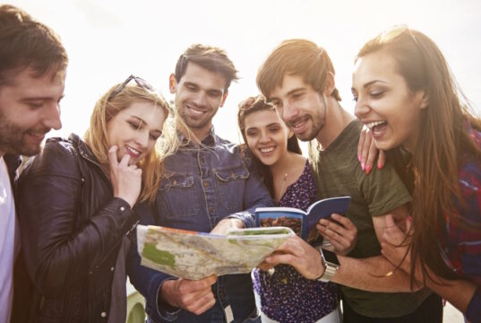 https://www.freepik.com/free-photo/we-should-better-check-it-out_12115507.htm#query=group%20travel&position=21&from_view=search&track=ais