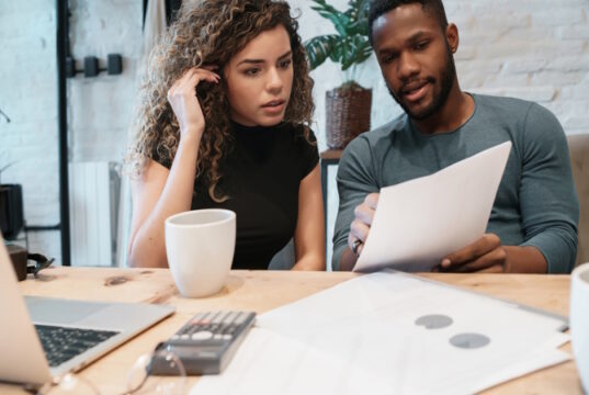 https://www.freepik.com/premium-photo/young-couple-calculating-paying-bills-laptop-from-home-couple-planning-monthly-budget_17624065.htm#query=couple%20economic&position=43&from_view=search&track=ais