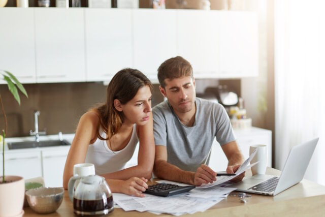 https://www.freepik.com/free-photo/young-couple-checking-their-family-budget_10113397.htm#query=couple%20finances&position=19&from_view=search&track=ais
