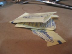 https://openverse.org/image/2c5ef15c-125c-4045-a298-b01f24568845?q=splenda