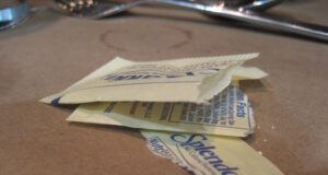 https://openverse.org/image/2c5ef15c-125c-4045-a298-b01f24568845?q=splenda