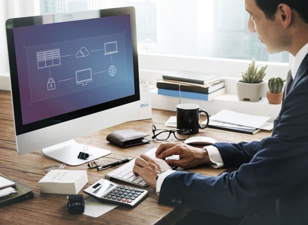 https://www.freepik.com/free-photo/cloud-computing-data-management-concept_17433093.htm#query=microsoft%20365&position=10&from_view=search&track=ais