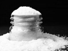 https://www.freepik.com/premium-photo/snow-white-salt-jar_9052467.htm#query=salt%20pile&position=19&from_view=search&track=ais